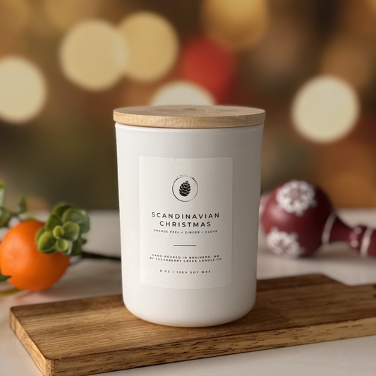 Scandinavian Christmas Candle with oranges and a wooden scandinavian ornament